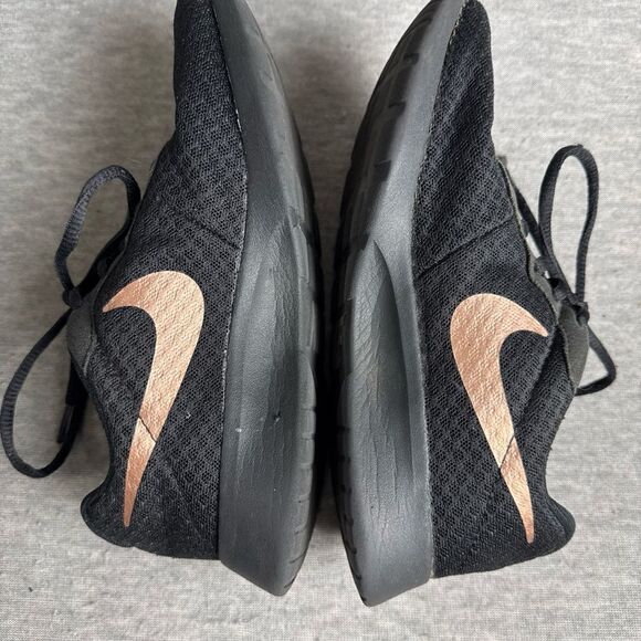 Nike Womens Tanjun 812655-005 Black Running Shoes Sneakers Size 6 - Picture 5 of 10